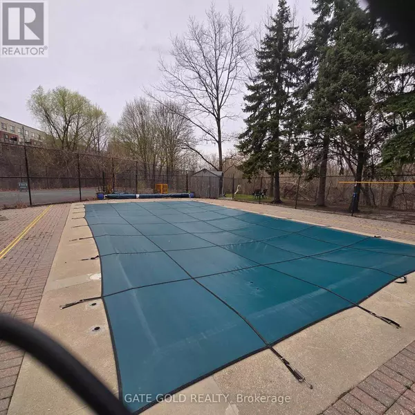 Toronto (west Humber-clairville), ON M9W6T4,600 Rexdale BLVD #LPH2