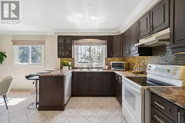 Mississauga (rathwood), ON L4W2M8,1755 Rathburn RD East #76