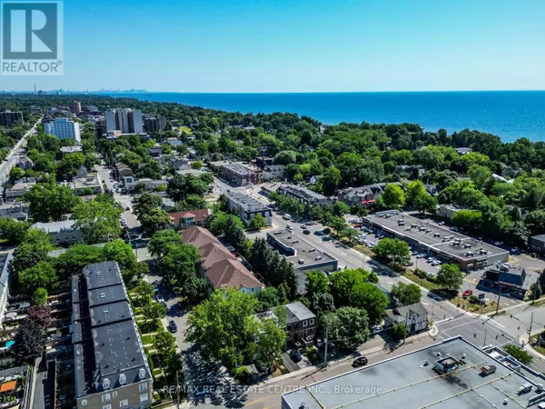 Oakville (co Central), ON L6K3T4,113 BROCK STREET
