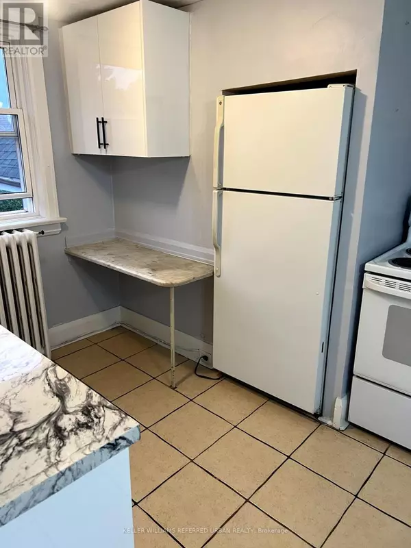 Toronto (weston), ON M9N3C5,THIRD FLOOR - 225 ROSEMOUNT AVENUE