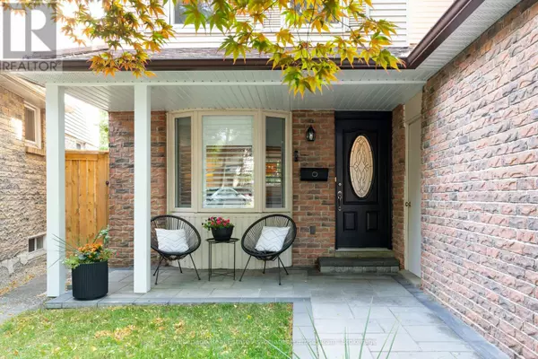 Mississauga (lorne Park), ON L5H4A8,908 SWEETWATER CRESCENT