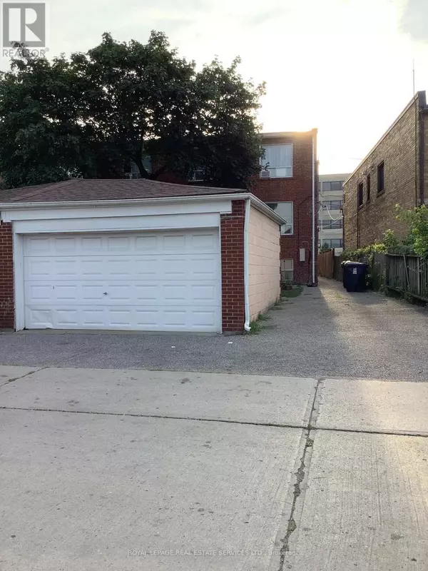 Toronto (downsview-roding-cfb), ON M6A2T2,3602 DUFFERIN STREET