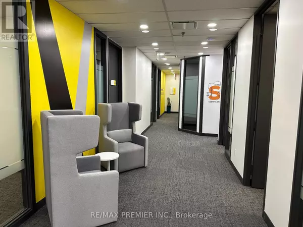 Mississauga (city Centre), ON L5B3J1,350 Burnhamthorpe RD West #200-11