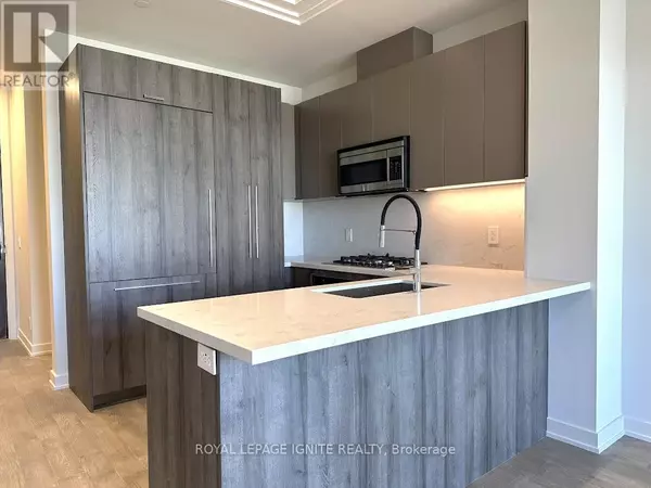 Oakville (co Central), ON L6K2W6,123 MAURICE DR #306