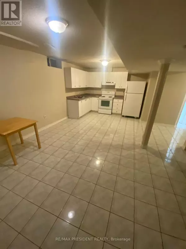 Brampton (fletcher's Creek Village), ON L6X4V2,44 Gold Hill RD South #Basement