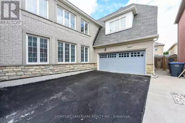 Brampton (bram East), ON L6P3X2,210 CASTLE OAKS CROSSING W