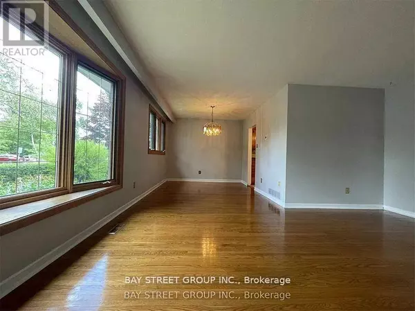 Burlington (appleby), ON L7L4K8,632 ARDLEIGH CRESCENT