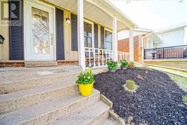 Mississauga (sheridan), ON L5K1H2,2396 HOMELANDS DRIVE