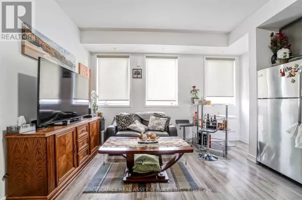 867 Wilson AVE #6A, Toronto (downsview-roding-cfb), ON M3K0A4