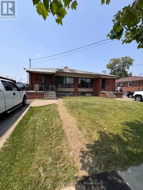 8 THISTLE DOWN BOULEVARD, Toronto (thistletown-beaumonde Heights), ON M9V1H8