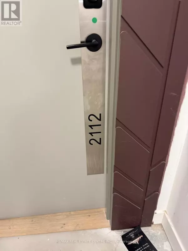 Mississauga (hurontario), ON L4Z0C9,5105 Hurontario ST South #2112