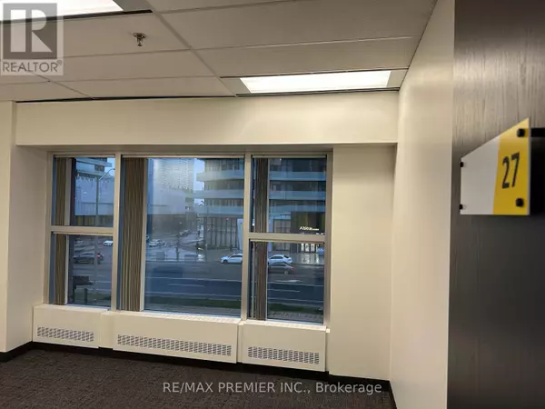Mississauga (city Centre), ON L5B3J1,350 Burnhamthorpe RD West #200-27