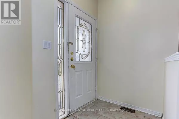 Oakville (wc Wedgewood Creek), ON L6H6Y5,2479 NICHOLS DRIVE