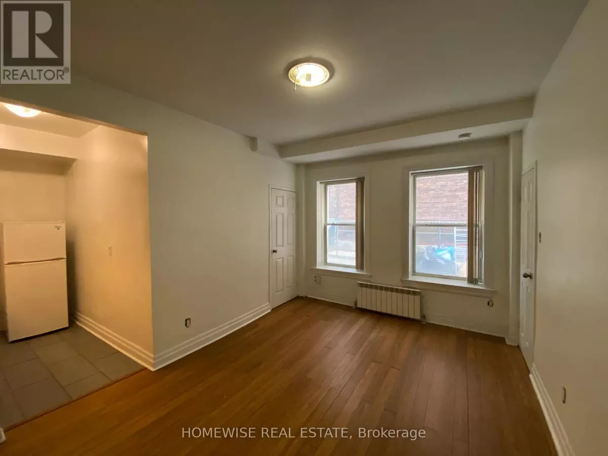 Toronto (south Parkdale), ON M6K3B7,1 Triller AVE #109