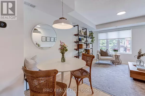 Toronto (dovercourt-wallace Emerson-junction), ON M6P3N1,351 Wallace AVE #263