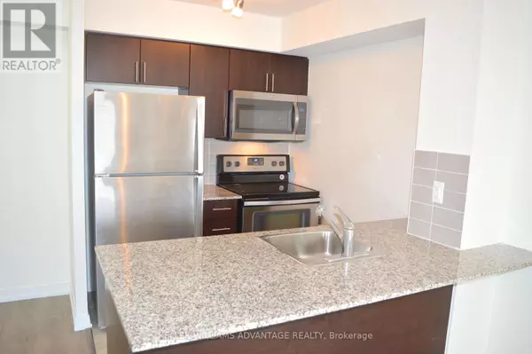 Toronto (dovercourt-wallace Emerson-junction), ON M6H4J8,1420 Dupont ST #1408
