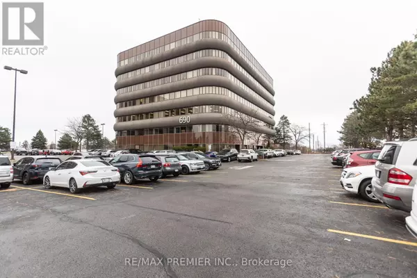 690 Dorval DR #200-27, Oakville (qe Queen Elizabeth), ON L6K3W7
