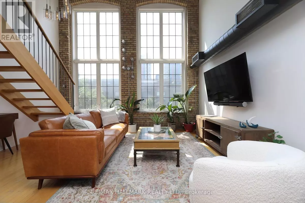 Toronto (dovercourt-wallace Emerson-junction), ON M6H4K1,1100 Lansdowne AVE #314