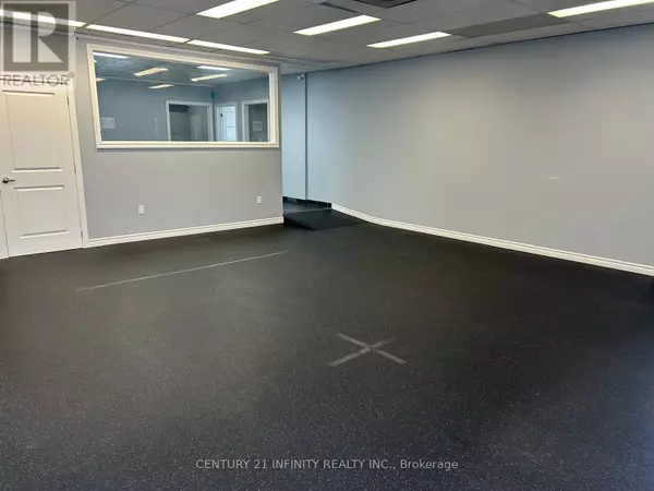 Oakville (co Central), ON L6K3B6,323 Kerr ST #209