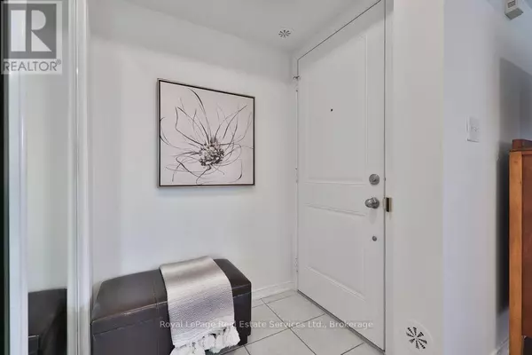 Oakville (ro River Oaks), ON L6H0J1,47 Hays BLVD #24