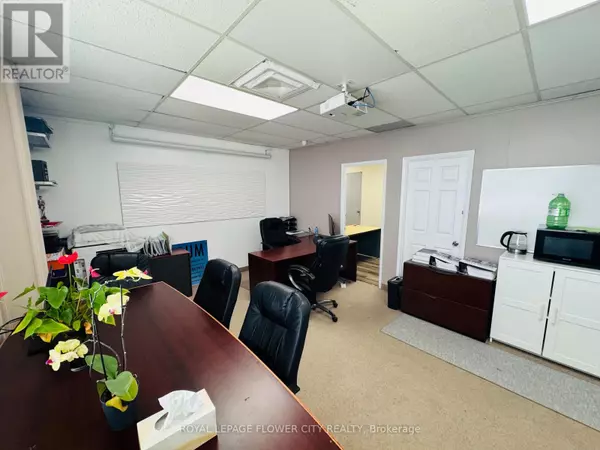 Mississauga (northeast), ON L4W1C8,1300 Britannia RD East #201