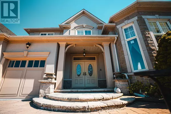 Mississauga (lorne Park), ON L5H4M3,819 CANYON STREET