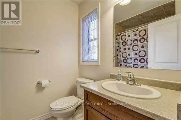 Brampton (northwest Brampton), ON L7A4C8,82 Enford CRES #Upper
