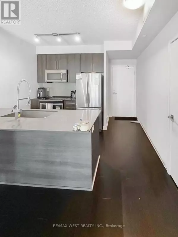 Mississauga (city Centre), ON L5B0G4,4011 Brickstone Mews #903