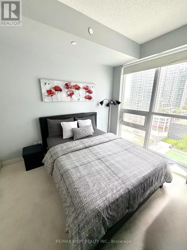 Mississauga (city Centre), ON L5B0G4,4011 Brickstone Mews #903