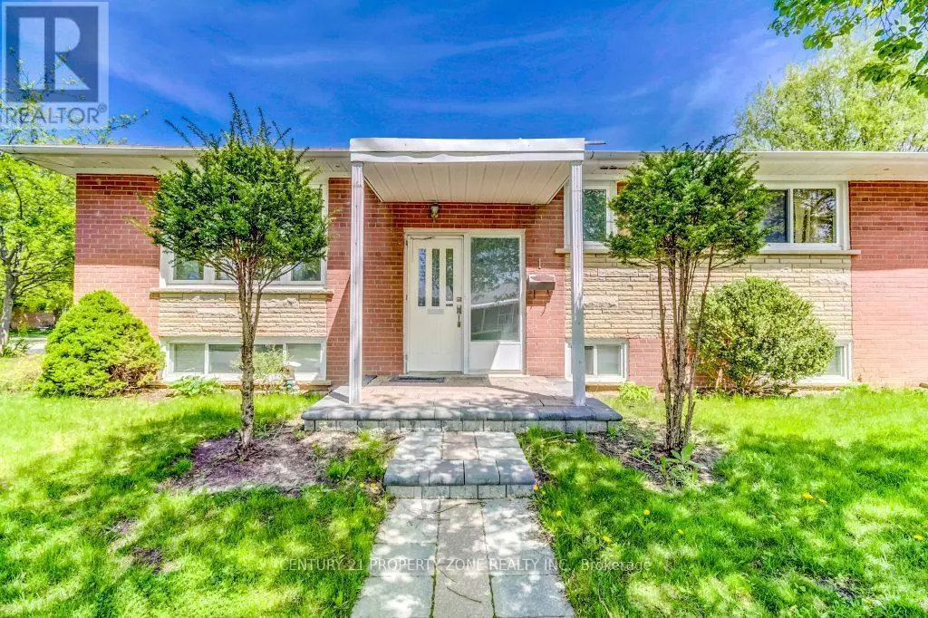 Toronto (thistletown-beaumonde Heights), ON M9V2N7,1 DASHWOOD CRESCENT