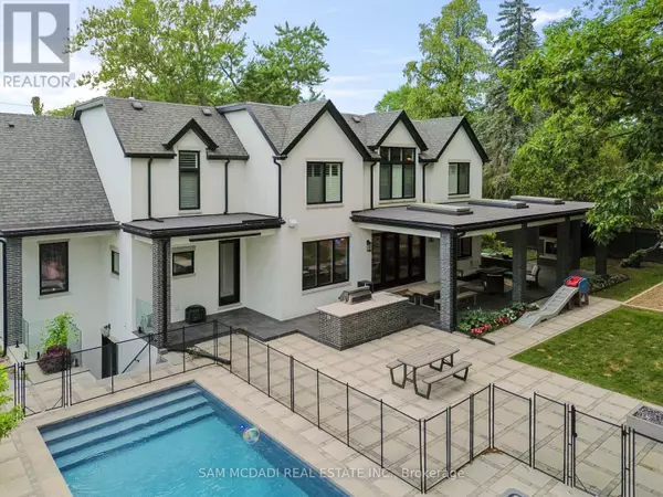 Oakville (mo Morrison), ON L6J4R6,231 WEDGEWOOD DRIVE