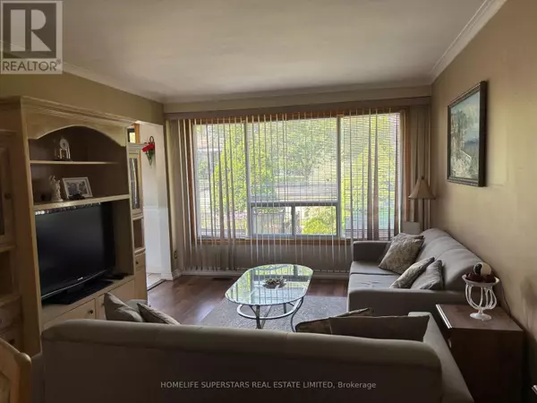Toronto (thistletown-beaumonde Heights), ON M9V1J1,69 THISTLE DOWN BOULEVARD