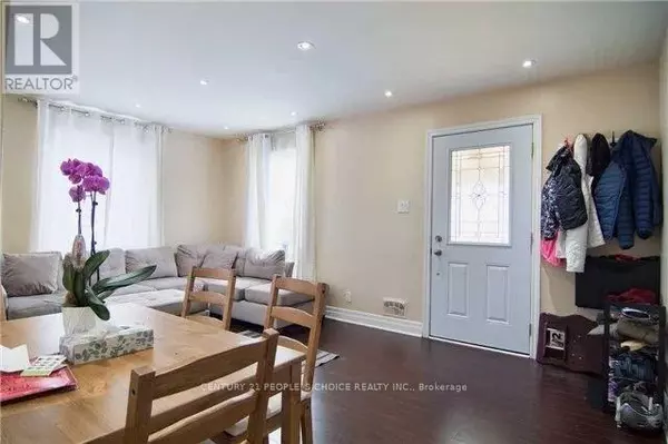 Oakville (co Central), ON L6K2W9,186 Maurice DR #Upper