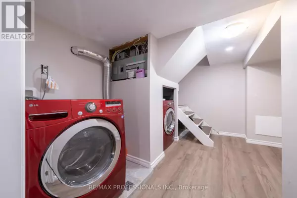 Toronto (alderwood), ON M8W4J4,200 Aldercrest RD #Basement