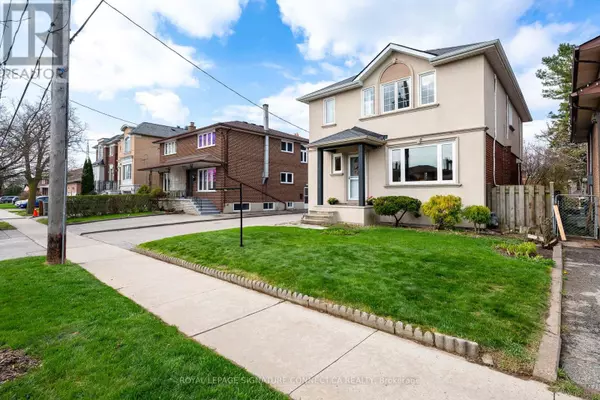 210 Beta ST #Main, Toronto (alderwood), ON M8W4H6