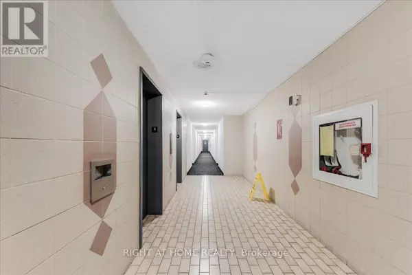 Brampton (queen Street Corridor), ON L6T4B6,4 Lisa ST #412