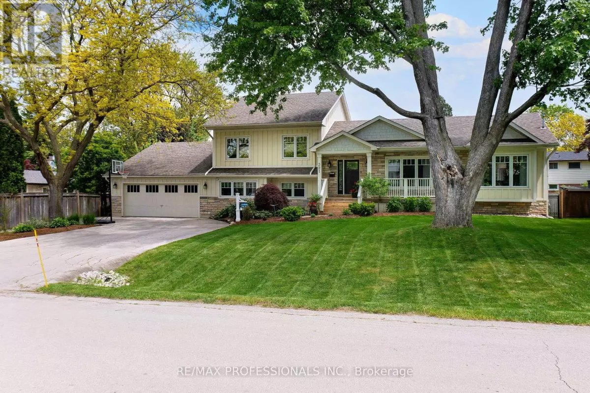 Oakville (wo West), ON L6L4P9,321 WENDY LANE