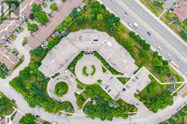Mississauga (erindale), ON L5C4R2,1001 Cedarglen Gate #716