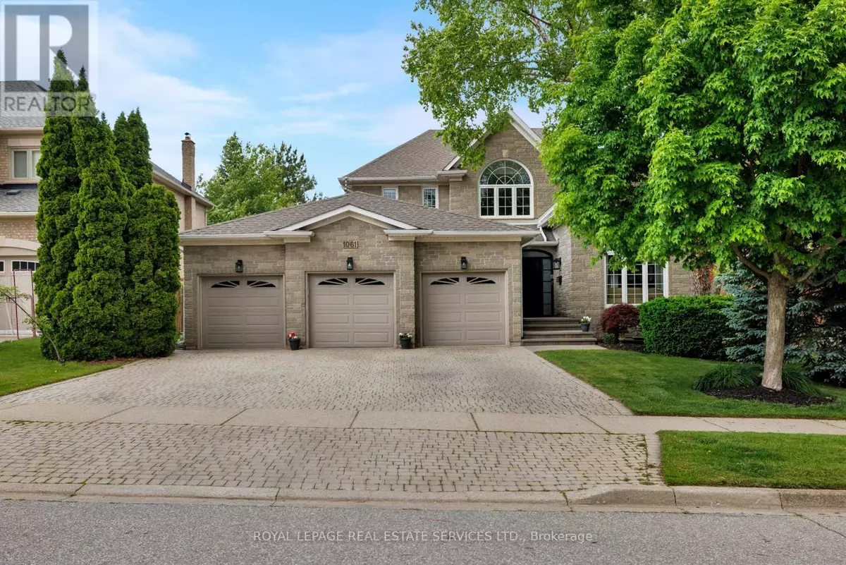 Oakville (wt West Oak Trails), ON L6M3K9,1061 SUMMIT RIDGE DRIVE