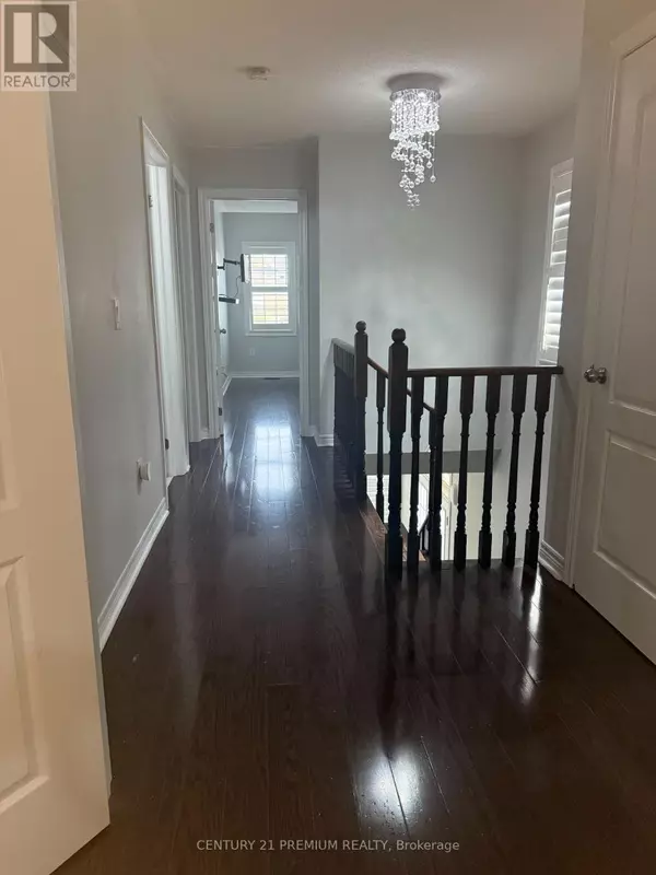 Brampton (bram East), ON L6P3J5,49 CLEARFIELD DRIVE