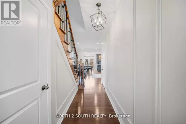 Brampton (bram East), ON L6P4G1,22 BERNADINO STREET