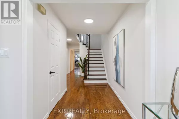 Oakville (ga Glen Abbey), ON L6M3E2,2239 SHIPWRIGHT ROAD