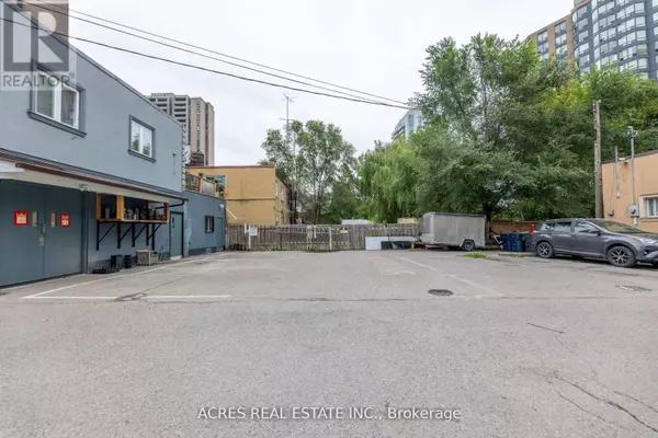 Toronto (weston), ON M9N1V8,1818 Weston RD #B