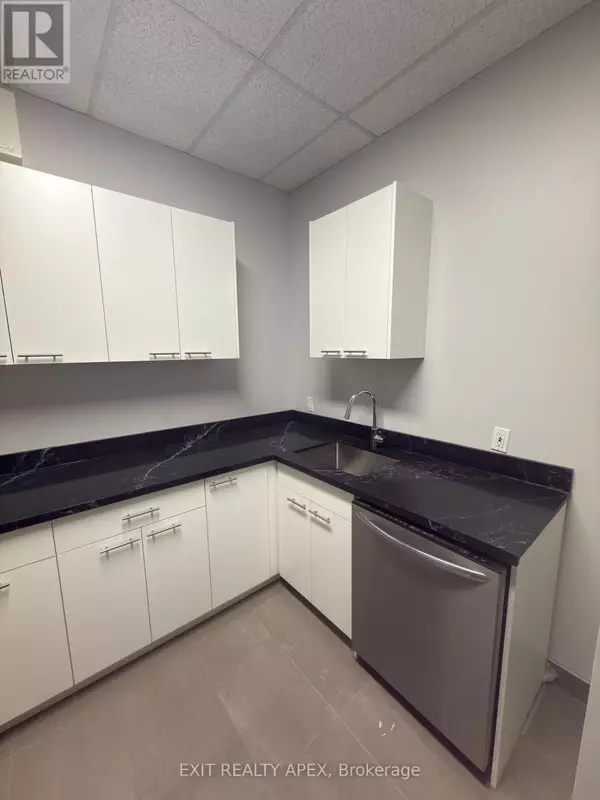Mississauga (gateway), ON L5R3L1,135 Matheson BLVD West #203