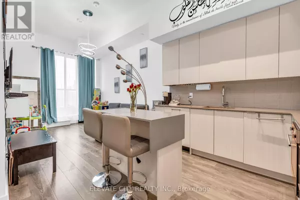 Oakville (ro River Oaks), ON L6H3R9,2489 Taunton RD #219