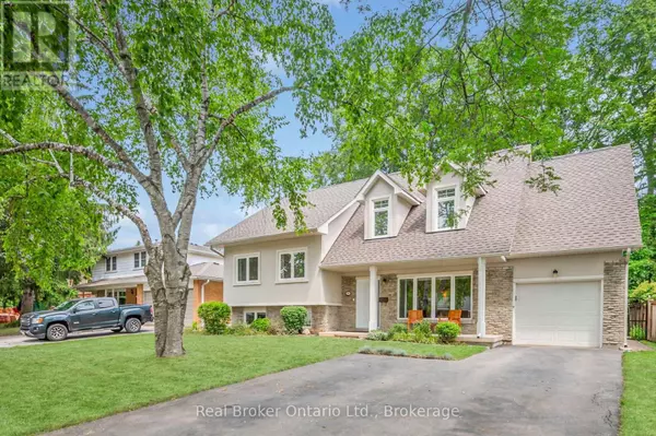 285 SURREY DRIVE, Oakville (br Bronte), ON L6L3T6