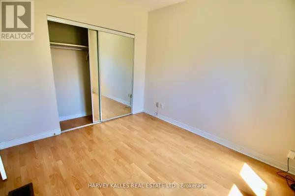 Toronto (dovercourt-wallace Emerson-junction), ON M6G3T8,775 Ossington AVE #5