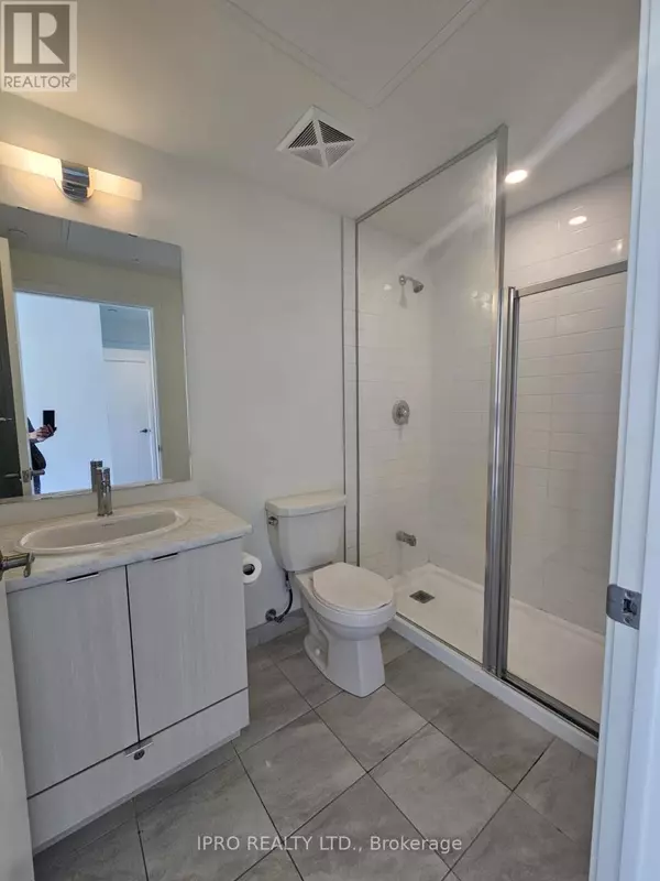 Toronto (beechborough-greenbrook), ON M6M0B6,165 Canon Jackson DR #213