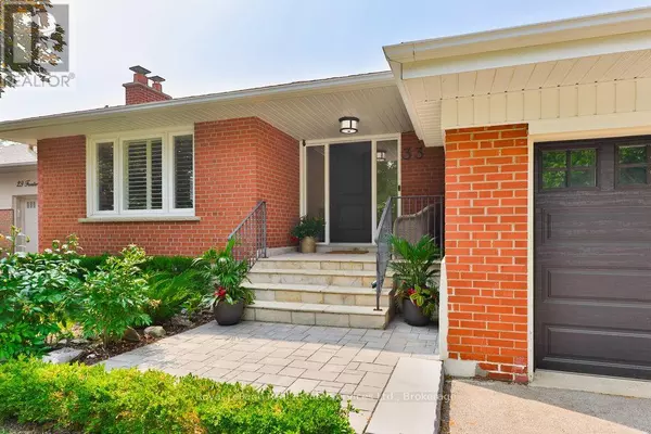 Oakville (co Central), ON L6K1Y5,33 FORSTER PARK DRIVE