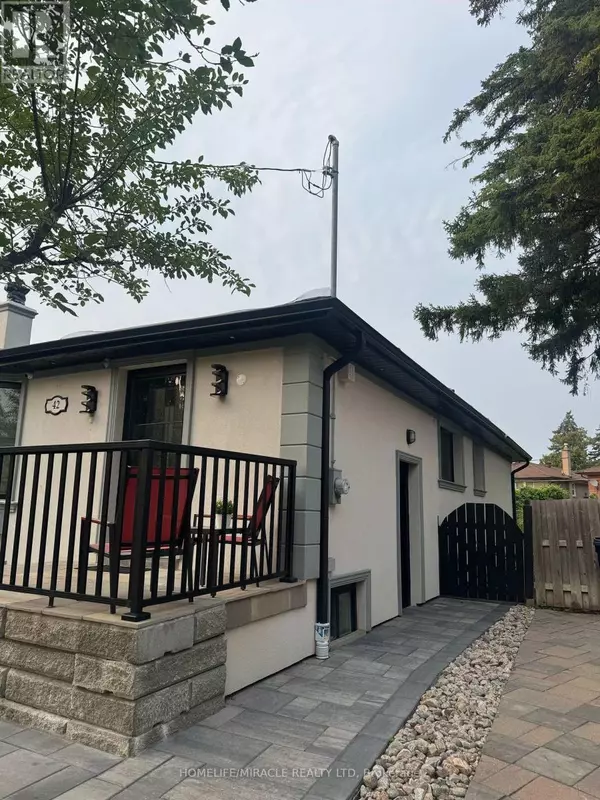 42 DASHWOOD CRESCENT, Toronto (thistletown-beaumonde Heights), ON M9V2N8